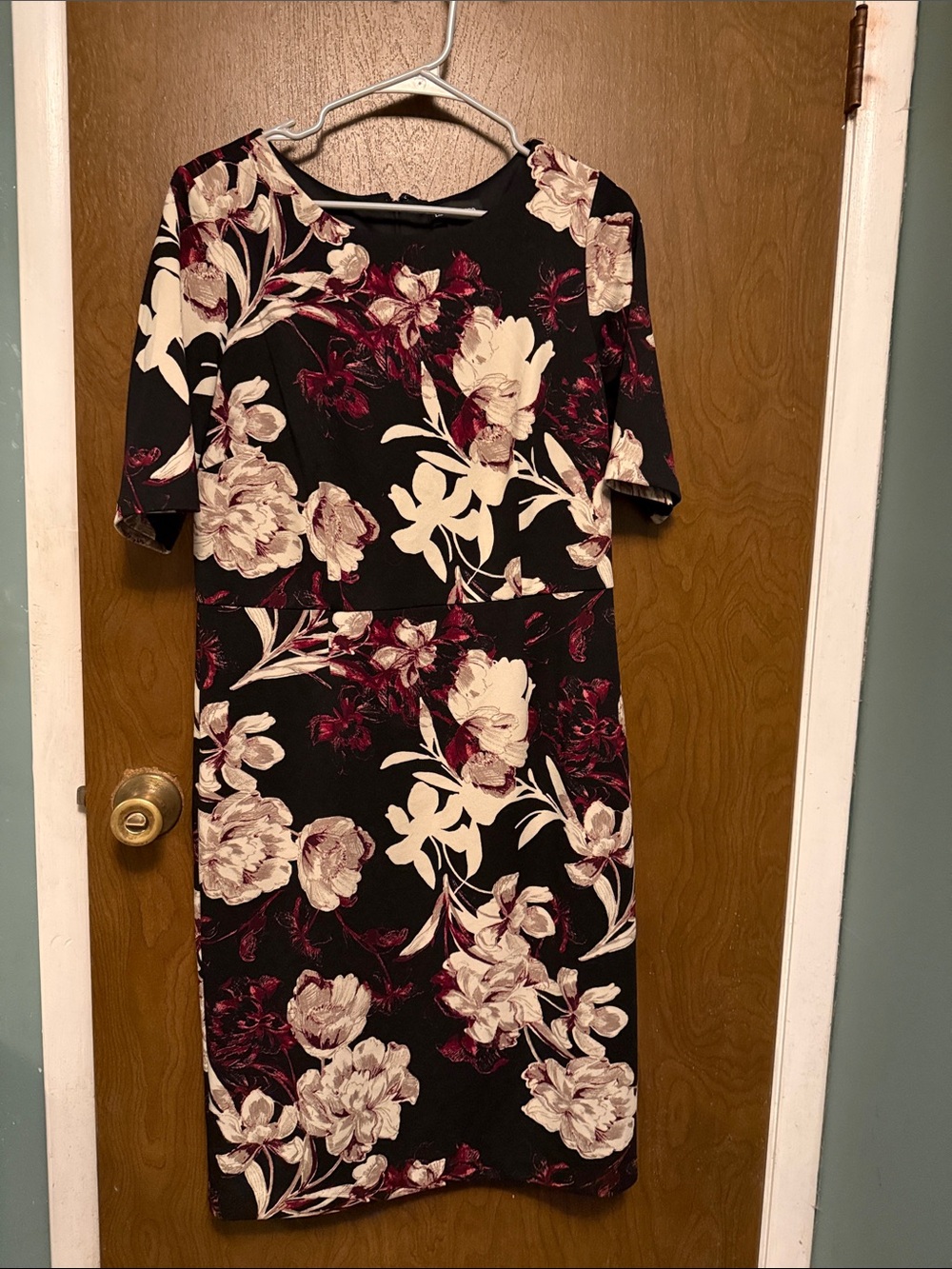 Liz Claiborne Black Floral Midi Dress with Burgundy and Cream Accents size 12